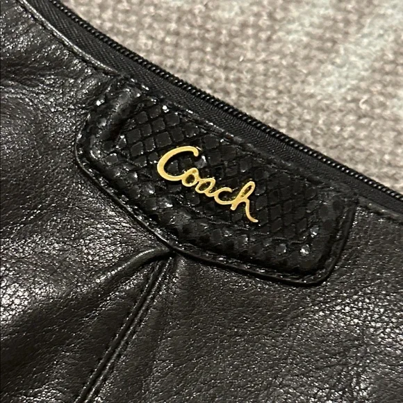 Black Leather Crossbody Bag - Picture 7 of 8